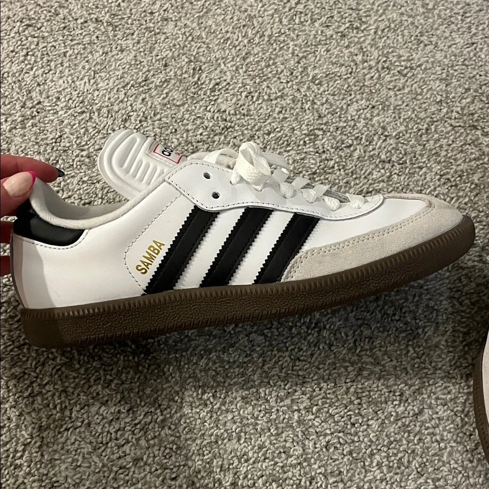 Adidas Samba Classic White and Black Shoes - Picture 2 of 5